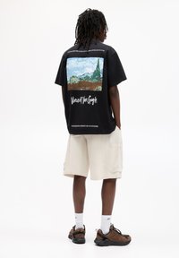 PULL&BEAR VAN GOGH czarny