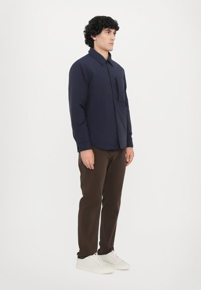 CLOSED QUILTED OVERSHIRT - Winter jacket - dark night
