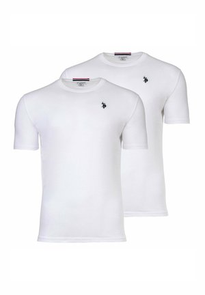 Zwei schlichte weiße T-Shirts mit kurzen Ärmeln und Rundhalsausschnitt mit kleinem schwarzem gesticktem Logo auf der oberen linken Brust.