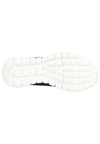 Semelle de chaussure de sport noire avec des motifs carrés et rectangulaires en relief, texturée pour une meilleure adhérence, et une base en caoutchouc blanche pour une traction optimale.