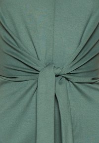 Anna Field Φόρεμα από ζέρσεϊ - green
