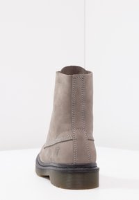 Tamaris Scarponi da trekking - light grey