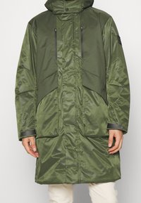 EA7 Emporio Armani Light jacket - olive