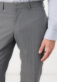 Isaac Dewhirst NOTCH SUIT SLIM - Κοστούμι - grey