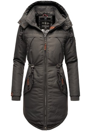 Veste isolée grise avec capuche, dotée de poches zippées, de cordons de serrage réglables et d'accents en cuir sur le devant et les manches.