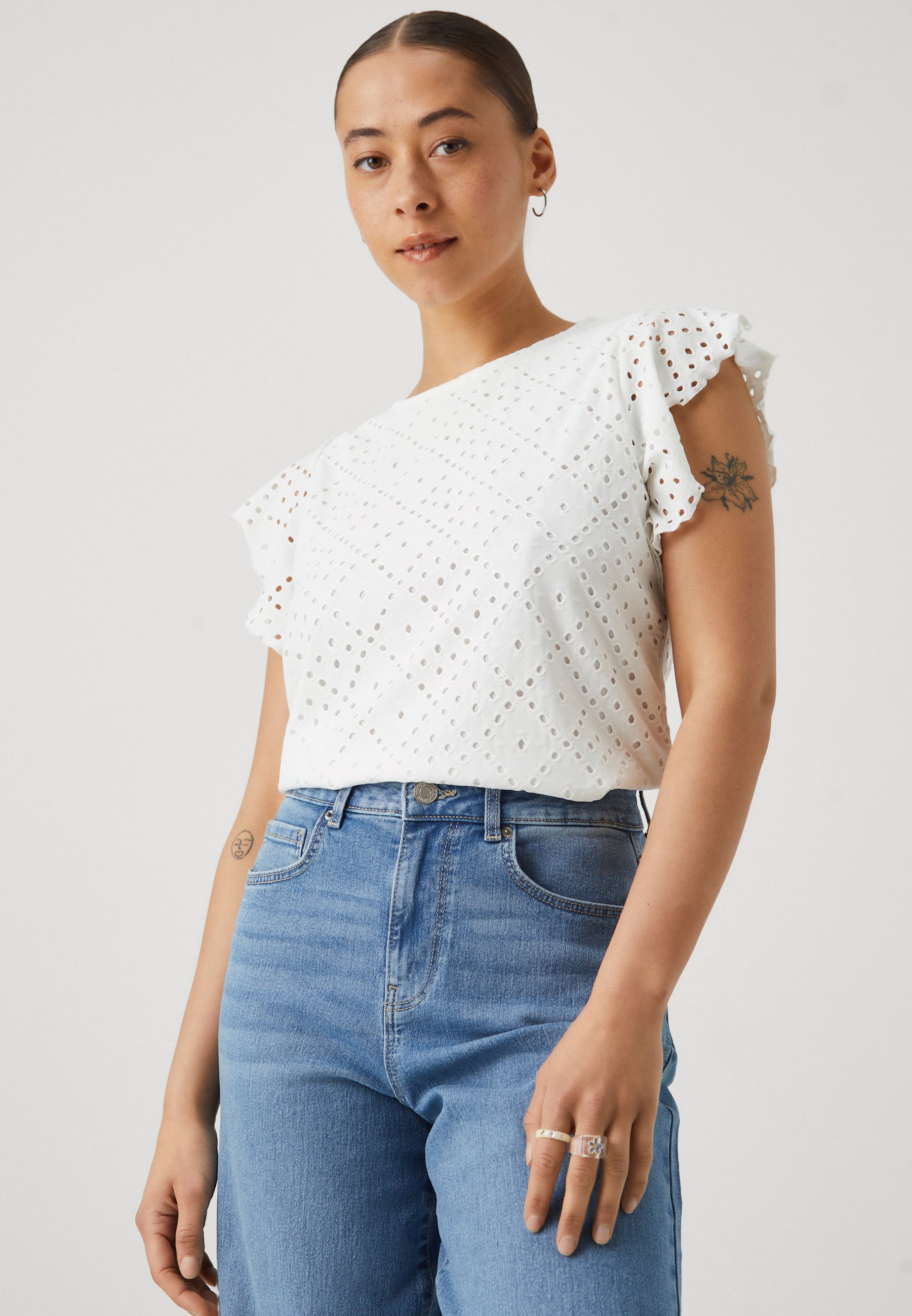 VERO Moda Damen Top Vmtassa – Lässiges T-Shirt Mit Rüschen-Detail, Rundhalsausschnitt