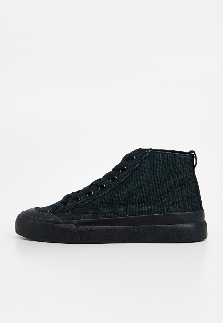 Zapatillas altas