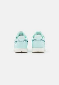 Reebok Classic Sneakers - mint