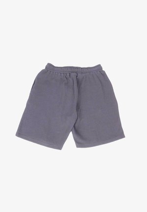 Shorts en coton gris avec une taille élastique, texture en maille plate et design long jusqu'aux genoux. Pas de poches ni de détails supplémentaires visibles.