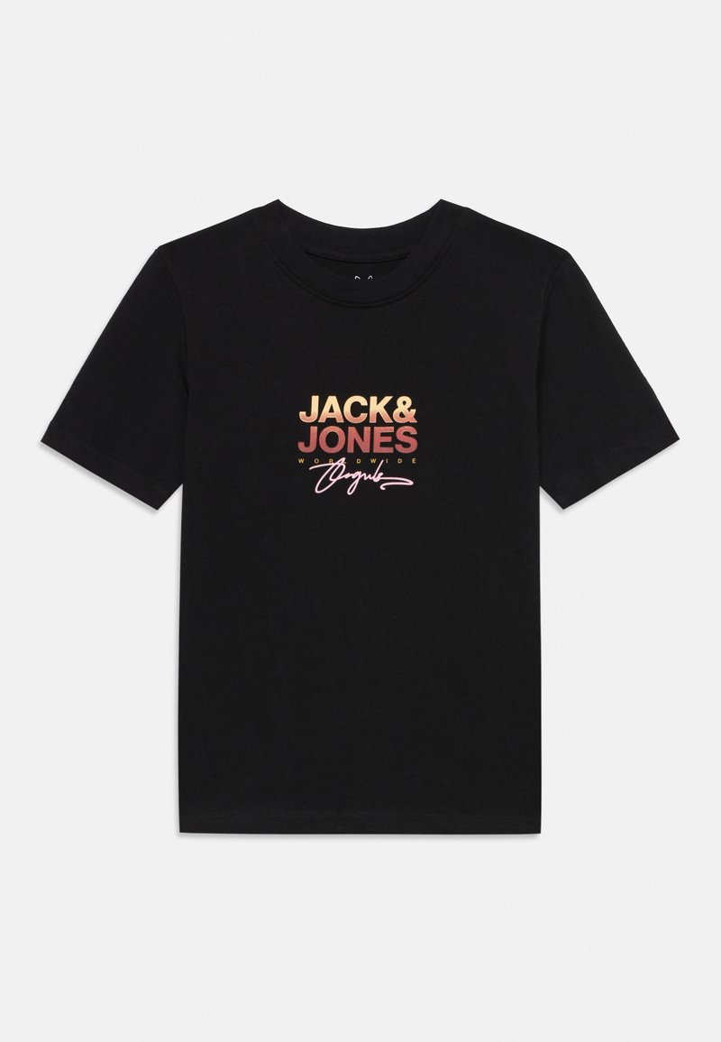 Schwarzes Baumwoll-T-Shirt mit kurzen Ärmeln, das einen farbigen Grafikdruck mit "JACK & JONES" und einem Signaturdetail in der Mitte zeigt.