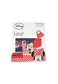 Drei Kinderunterhosen mit bunten Designs. Enthält ein einfarbig rotes Paar, ein Tupfenpaar und eines mit Minni Maus Grafiken.