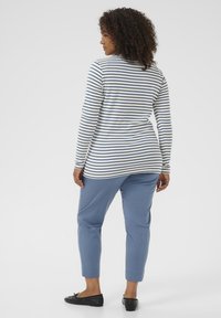 Kaffe Curve T-shirt à manches longues - chalk/bering sea/black heart