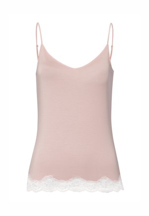 Lichtroze camisole met dunne verstelbare schouderbandjes, v-hals en een witte kantafwerking langs de zoom. Zachte stof met een gladde textuur.