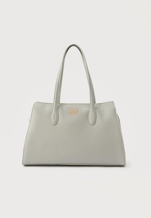 Sac à main en cuir gris avec deux bandoulières et logo doré « REPLAY » centré à l'avant.