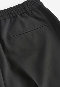 REGULAR FIT PLAIN FRONT JOGGERS - Stoffhose - black