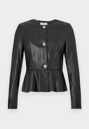 Zwarte leren jas met lange mouwen, ronde hals, peplum taille en glanzende zilveren knopen. Gladde textuur met minimalistisch ontwerp.