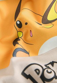 Thumbnail Image 3
