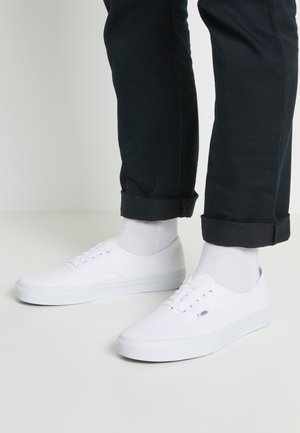 UA AUTHENTIC - Sneakers basse - true white