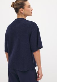 NA-KD SHORT SLEEVE - Kardigán - navy