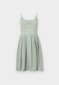 Unselected, jadeite