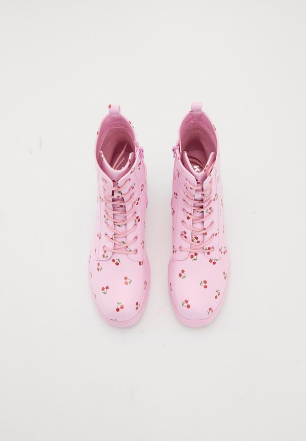 CHERRY PASSION PLATFORM BOOTS - Platform boots3