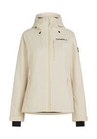 Beige waterdichte jas met een afneembare capuchon, twee zijzakken met rits en een borstzak met rits; beschikt over een zwart logo en verstelbare manchetten.
