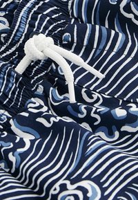 Next PRINTED REGULAR FIT - Shorts da mare - navy blue wave