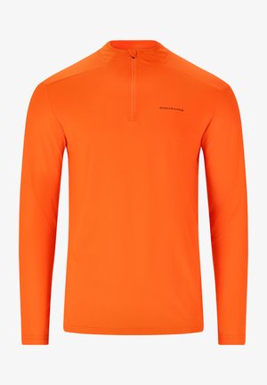 Langsleeve sporttop in feloranje. Heeft een halve rits kraag en is gemaakt van lichtgewicht, gladde stof. Minimale branding op de borst.
