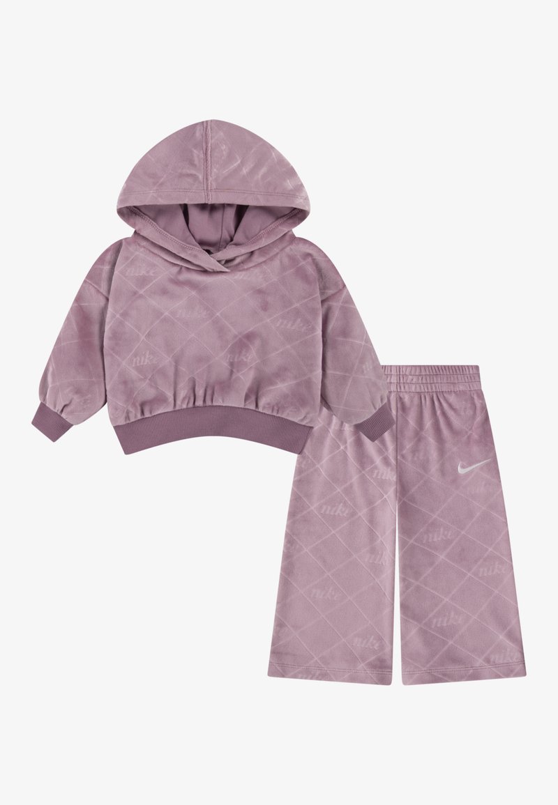 Nike Sportswear COZY MONOGRAM SET - Tepláková souprava - plum dust