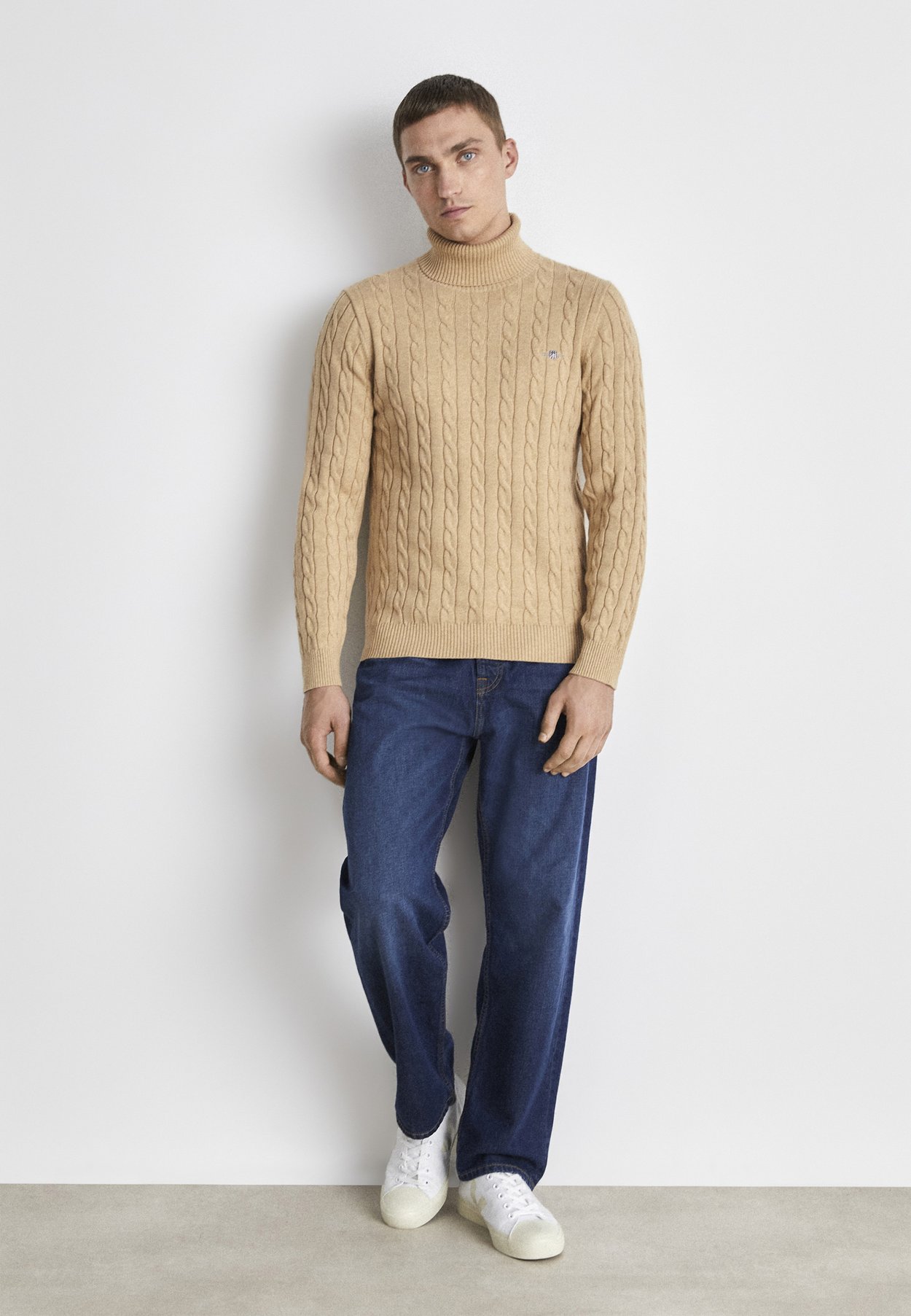 TURTLE NECK
