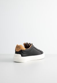 Pepe Jeans Sneakers basse - black