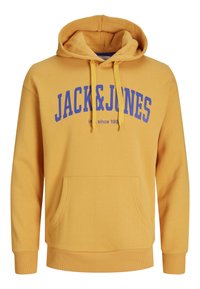 Gelbe Kapuzenjacke aus weichem Material, mit einem großen blauen "JACK & JONES"-Druck auf der Vorderseite, einer Kängurutasche und gerippten Bündchen.