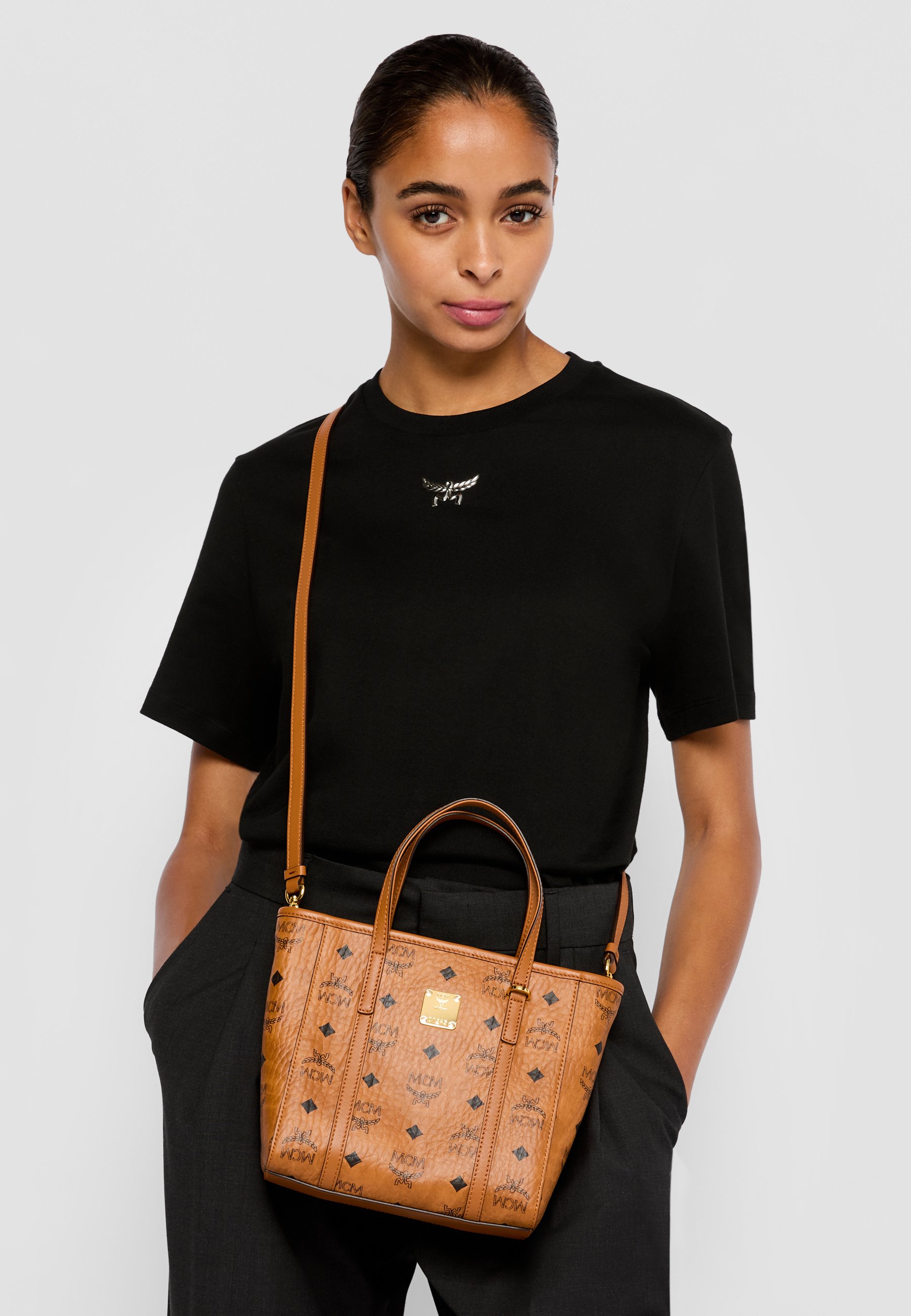 MCM TONI SHOPPER - Cross body bag - cognac - Zalando.co.uk
