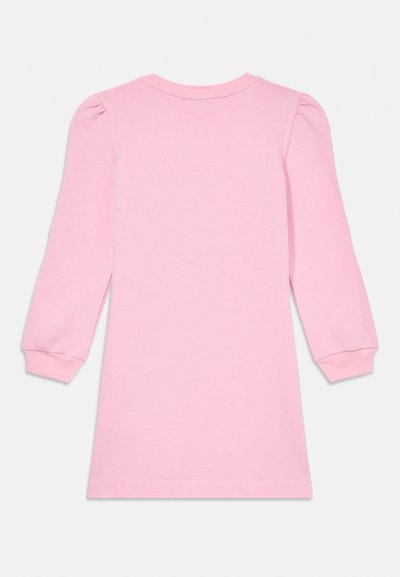 Langermet kjole i myk rosa stoff, med rund hals, puffermer og ribbede mansjetter for en tettsittende passform.