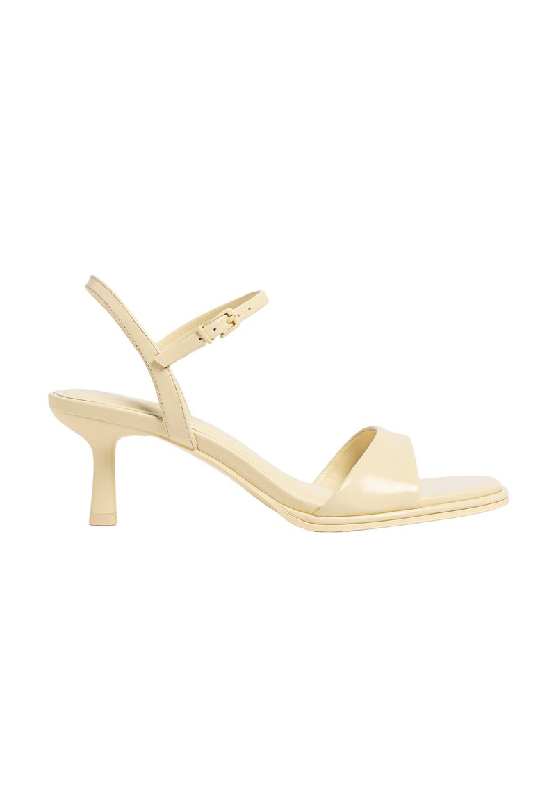 Stradivarius - KITTEN HEEL - Sandals - yellow, Enlarge