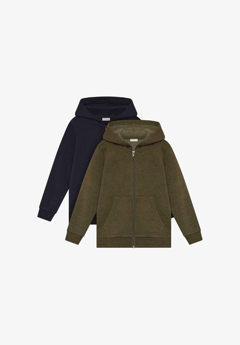 Due felpe con cappuccio e zip per bambini, una verde scuro davanti e una blu navy dietro, adagiate piatte con tasche e polsini a costine.