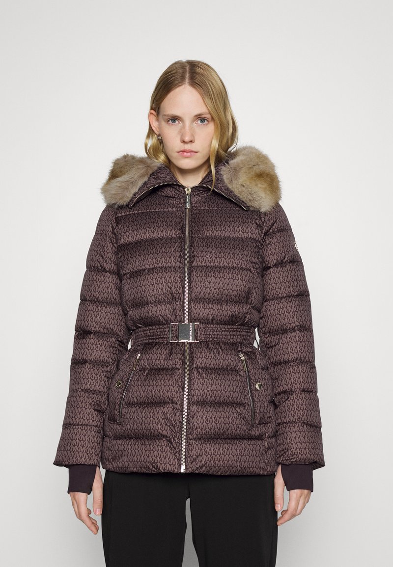 MICHAEL Michael Kors BELTED HORIZONTAL QUILTED PUFFER COAT WITH SNAP