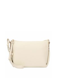 Bolso crossbody de cuero color crema con un diseño estructurado, cuenta con un cierre de cremallera, correa ajustable y un logotipo embossado en la parte delantera.