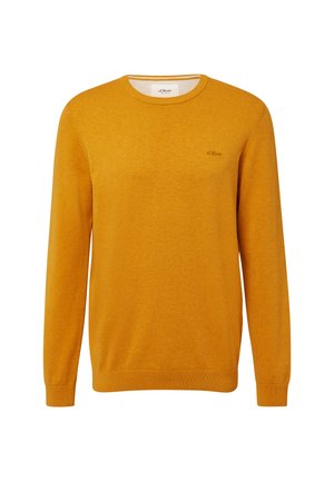 Vyriškas garstyčių geltonos spalvos megztinis su ilgomis rankovėmis, apvaliu iškirpimu ir mažuoju išsiuvinėtu "s.Oliver" logo ant krūtinės.