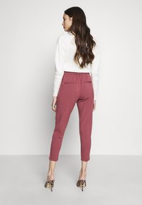 ONLY Petite ONLPOPTRASH EASY - Calças - dark red