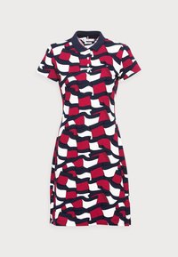 Polo-Kleid mit einem roten, weißen und navyfarbenen abstrakten Muster. Hergestellt aus weichem Material, hat es einen Kragen, kurze Ärmel und eine taillierte Form.