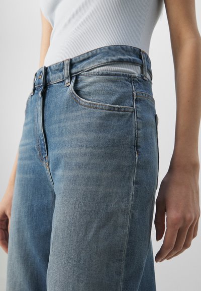 Iro LAMBERTA - Laisvo kirpimo džinsai - mid used denim