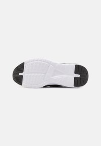 Puma ENZO EVOLVE - Zapatillas running asfalto - black/white