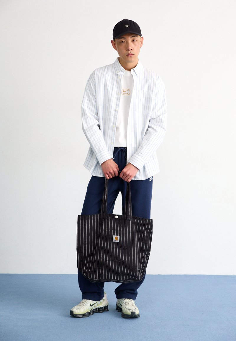 Carhartt WIP HENDRY TOTE UNISEX - Tote bag - black/wax rinsed 