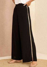Love & Roses WIDE LEG - Hlače - black