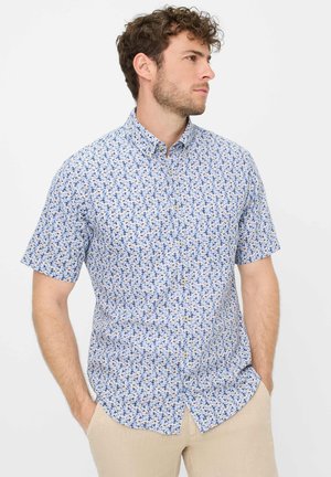 Camicia a maniche corte in tessuto azzurro con stampa floreale nei toni del blu e dell'oro; presenta un colletto button-down e una vestibilità regolare.