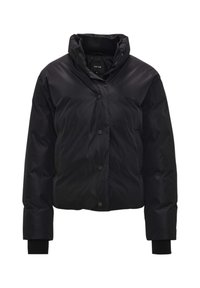 Giacca a vento nera con colletto alto, chiusura a bottoni, polsini a coste e taglio corto. Tessuto esterno liscio e lucido.