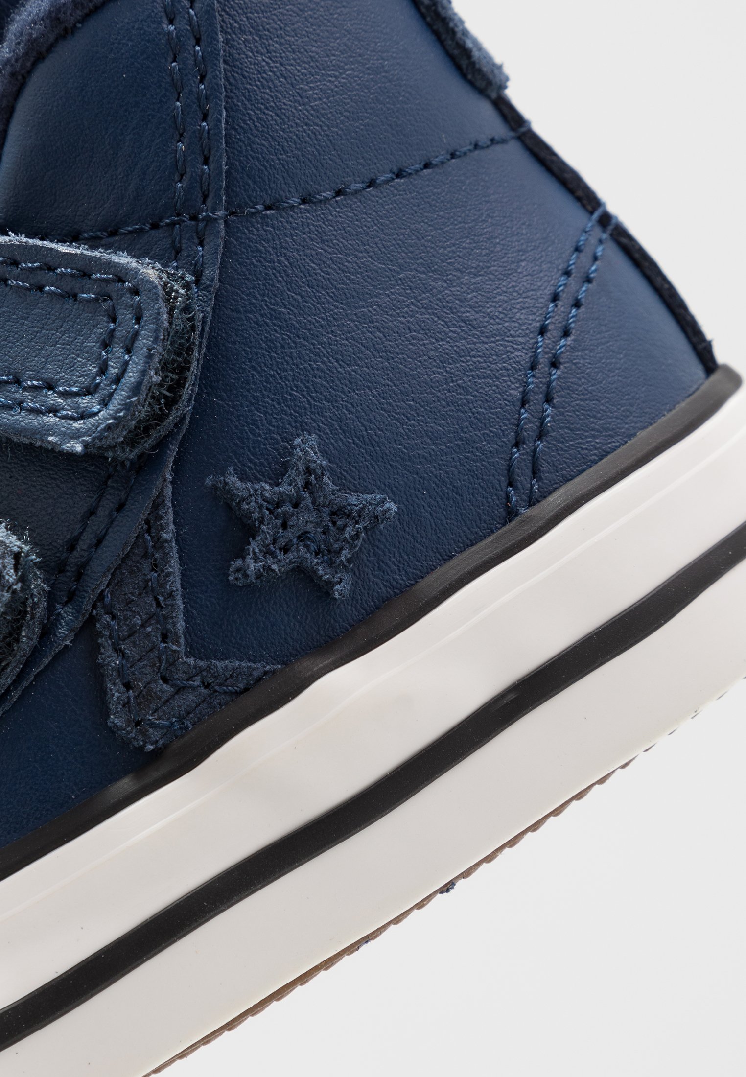 converse star player asteroid mid