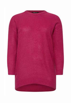 Magenta gebreide trui met een ronde halslijn, driekwartmouwen en een relaxte pasvorm. Textuurpatroon over de hele trui met een gebogen zoom.