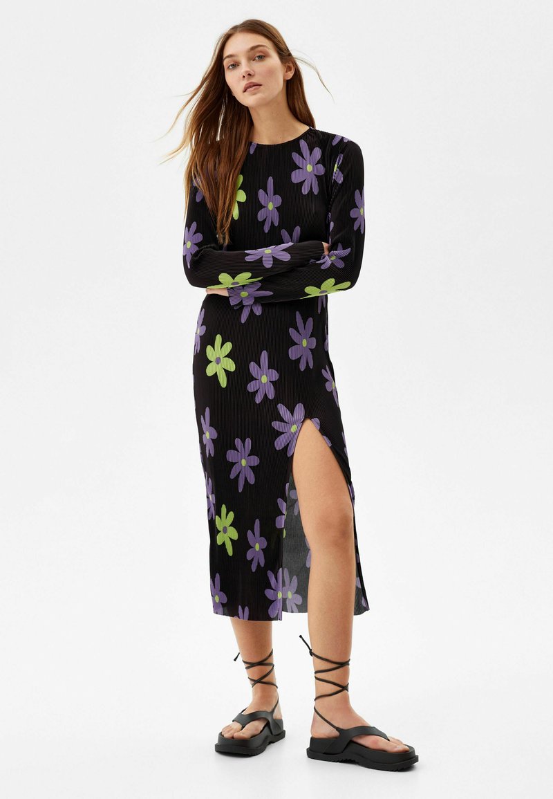 Damen Kleider | Bershka Etuikleidblack/schwarz - EW10223 Damen Kleider | Bershka Etuikleidblack/schwarz - EW10223